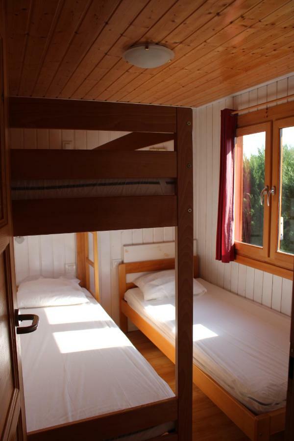 Casties-Labrande Camping Familial Paisible Avec Piscine, Mobil Home , Chalet, Studio & Emplacement Nue מראה חיצוני תמונה