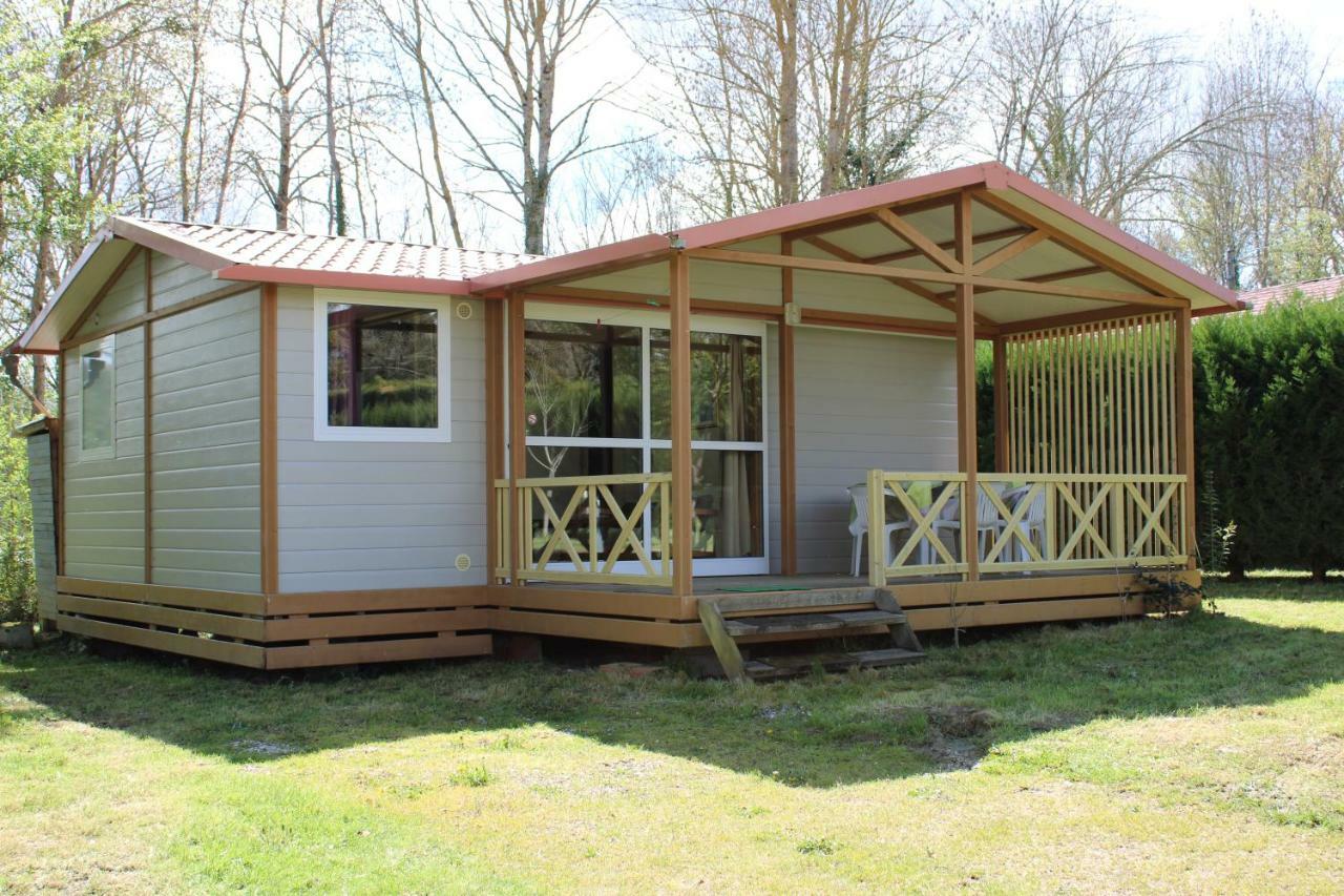 Casties-Labrande Camping Familial Paisible Avec Piscine, Mobil Home , Chalet, Studio & Emplacement Nue מראה חיצוני תמונה
