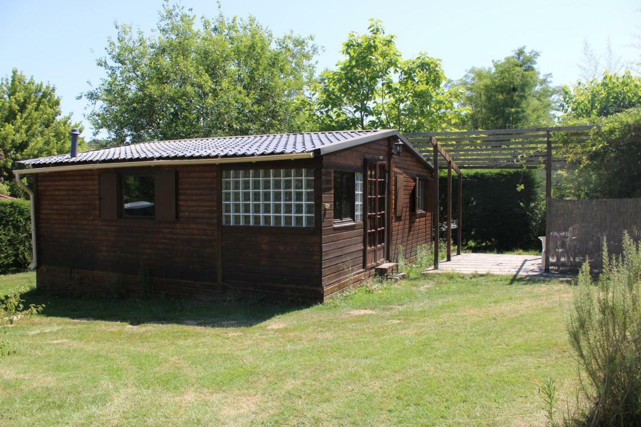 Casties-Labrande Camping Familial Paisible Avec Piscine, Mobil Home , Chalet, Studio & Emplacement Nue מראה חיצוני תמונה